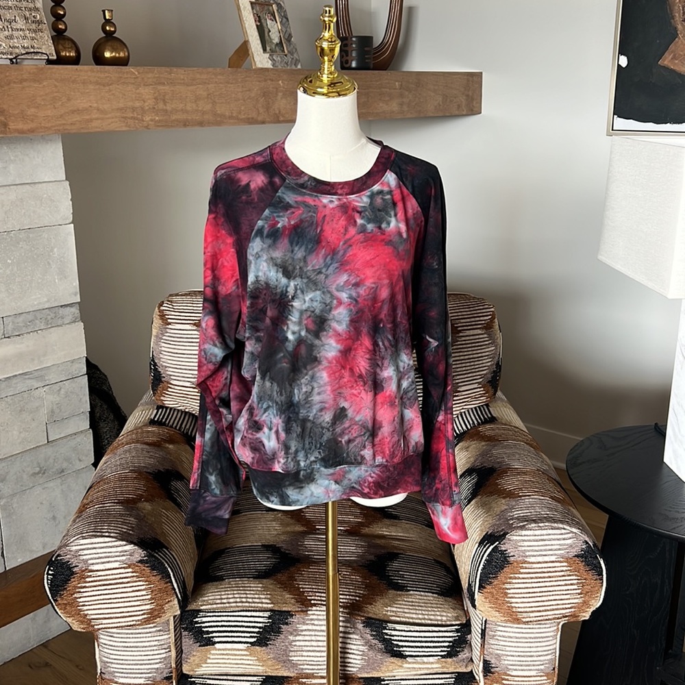 Evereve Peyton Jensen Cozy Tie Dye Sweatshirt